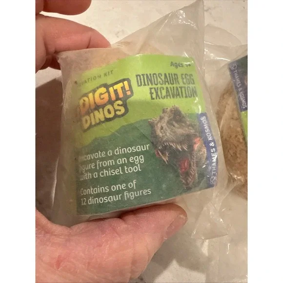 Digit! Dinos Dinosaur Egg Excavation Kit Thames & Kosmos Ages 5+ - Picture 5 of 5